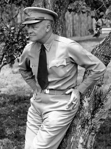 445px-Dwight_D._Eisenhower_as_General_of_the_Army_crop